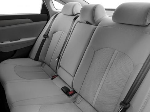 Used 2017 Hyundai Sonata SE image 17