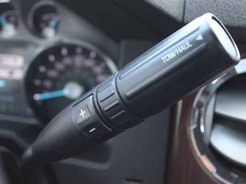 Used 2013 Ford F350 Lariat w/ Lariat Interior Pkg image 30