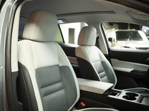 Used 2024 Honda Prologue Touring image 16