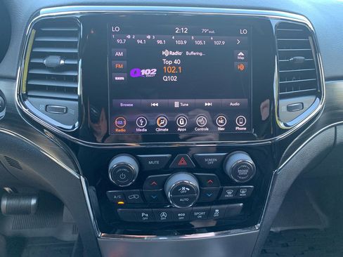 Used 2019 Jeep Grand Cherokee Limited image 11