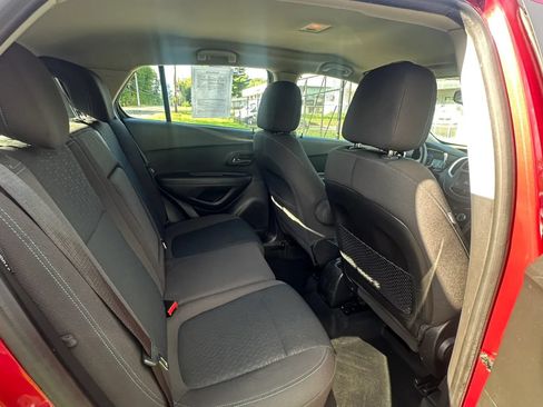 Used 2015 Chevrolet Trax LS AWD/4WD image 26