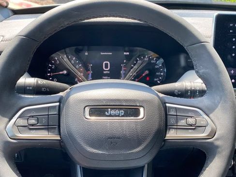 Used 2026 Jeep Compass Limited AWD/4WD image 21