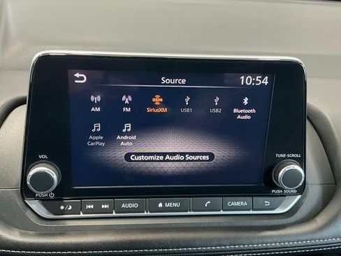 Used 2025 Nissan Rogue S FWD image 25