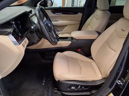 Used 2019 Cadillac XT5 Luxury FWD image 21