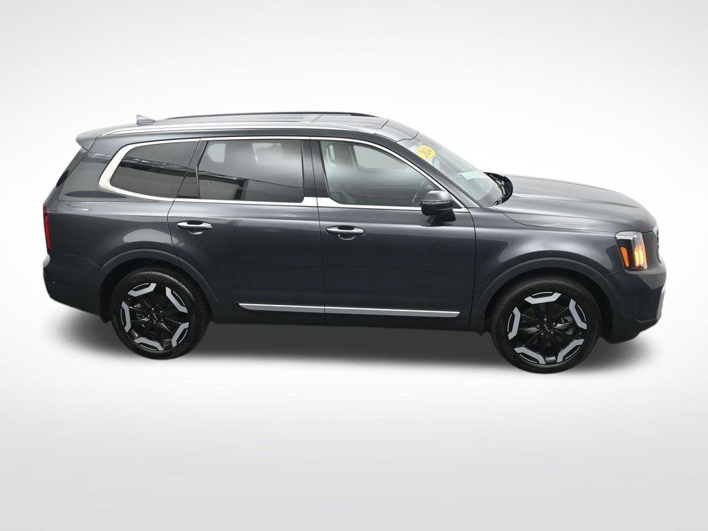 Used 2024 Kia Telluride S w/ S Sunroof Package FWD image 24