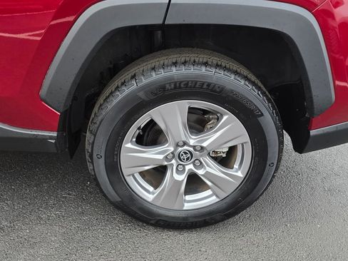 Used 2023 Toyota RAV4 XLE w/ Convenience Package image 4