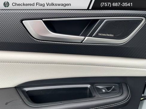 New 2026 Volkswagen Atlas Cross Sport SEL Premium R-Line image 25