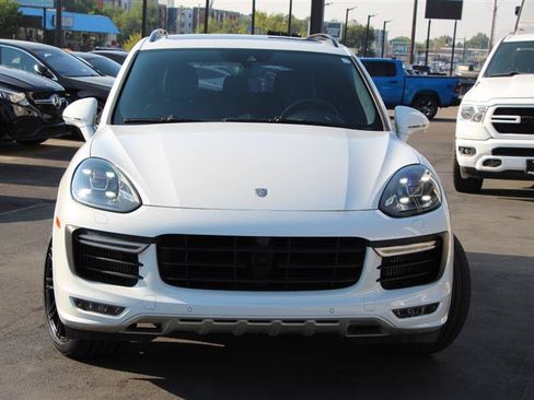 Used 2018 Porsche Cayenne GTS AWD/4WD image 3