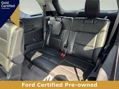 Certified 2022 Ford Explorer XLT w/ Equipment Group 202A AWD/4WD image 10