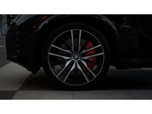 Used 2026 BMW X5 xDrive40i w/ M Sport Package image 7