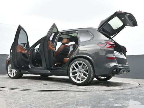 Used 2024 BMW X5 M60i image 67