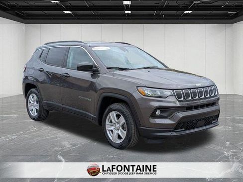 Certified 2022 Jeep Compass Latitude image 7