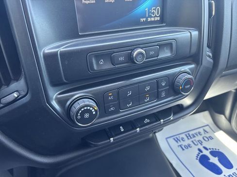 Used 2018 Chevrolet Silverado 1500 Custom w/ Custom Value Package RWD image 21