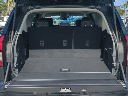 New 2025 Ford Expedition Active image 13