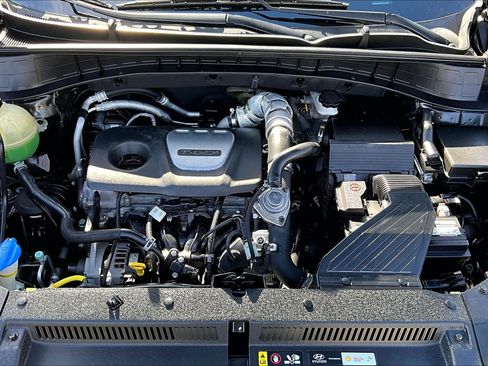 Used 2016 Hyundai Tucson Limited image 8