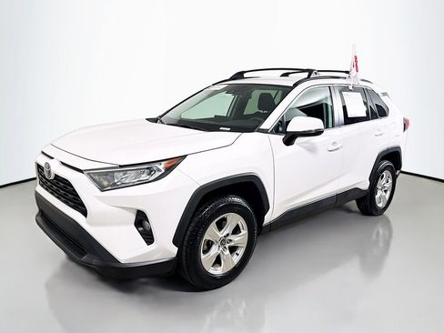 Certified 2021 Toyota RAV4 XLE image 3