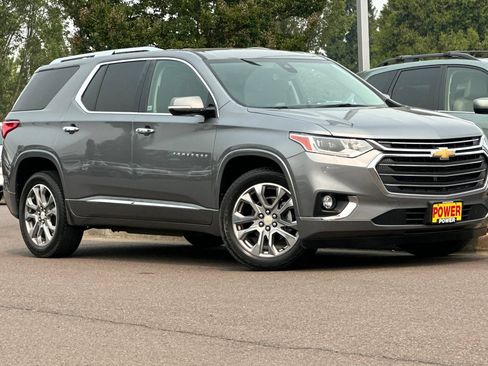 Used 2019 Chevrolet Traverse Premier AWD/4WD image 2