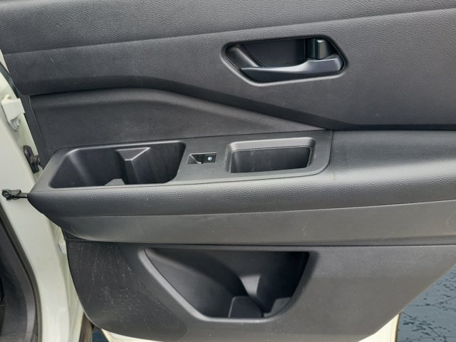 Used 2023 Nissan Pathfinder SV FWD image 18