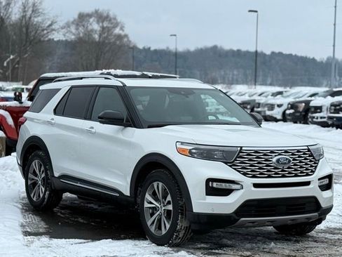 Used 2020 Ford Explorer Platinum w/ Premium Technology Package image 39