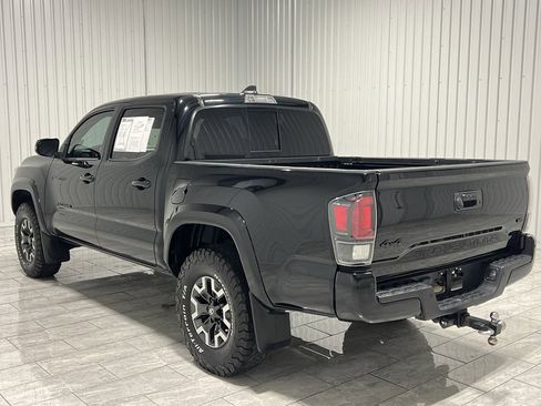 Used 2022 Toyota Tacoma Limited image 3