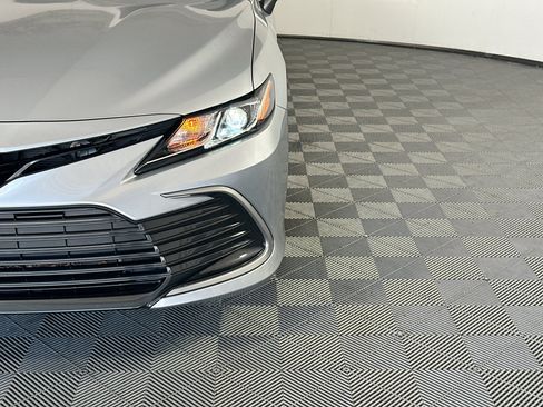 Used 2023 Toyota Camry LE FWD image 9