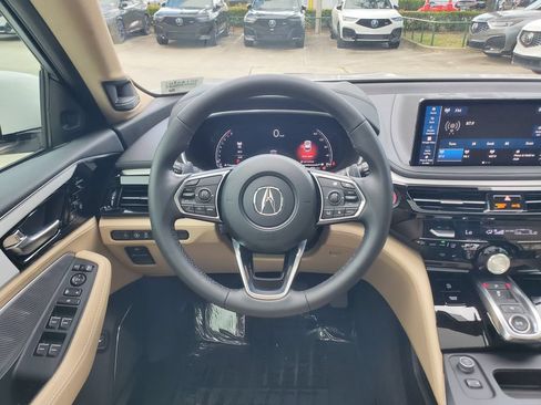 Certified 2025 Acura MDX w/ Technology Package FWD image 25