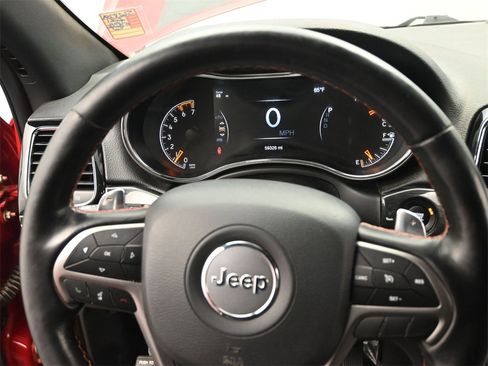 Used 2021 Jeep Grand Cherokee Trailhawk image 30