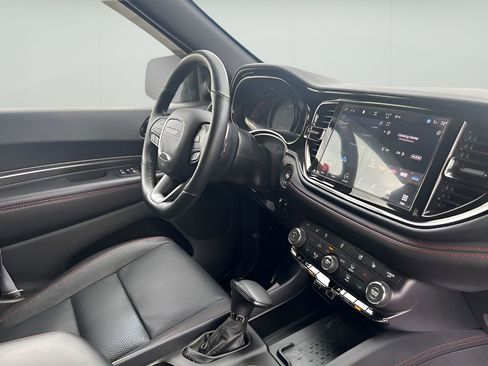 Used 2025 Dodge Durango GT image 26