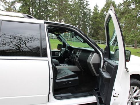 Used 2015 Ford Expedition EL Limited w/ Equipment Group 301A image 16