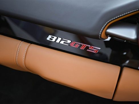 Certified 2022 Ferrari 812 GTS Base image 46