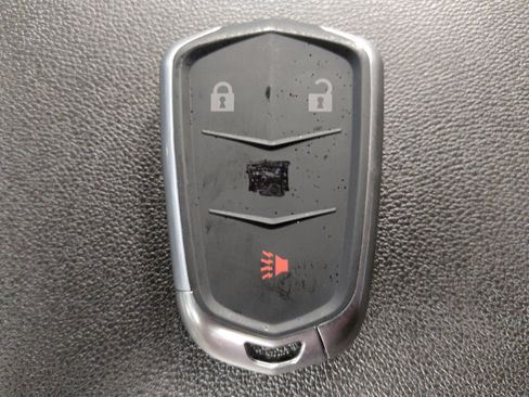 Used 2020 Chevrolet Equinox LT FWD image 32