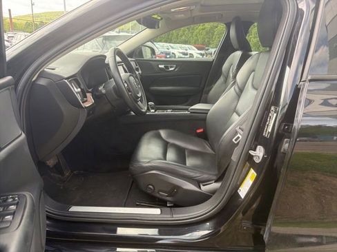 Used 2024 Volvo S60 B5 Plus AWD/4WD image 17