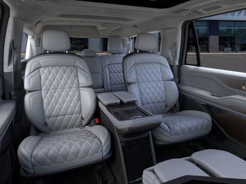 New 2025 Lincoln Navigator L Black Label image 41