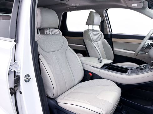 Used 2024 Hyundai Palisade Limited AWD/4WD image 34