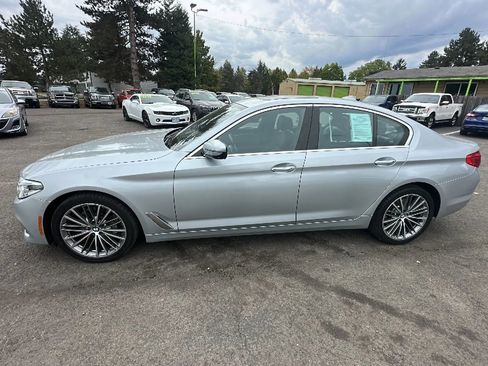 Used 2017 BMW 530i xDrive AWD/4WD image 7