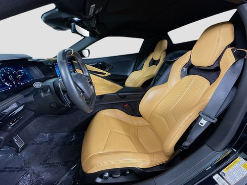 Used 2024 Chevrolet Corvette Stingray Preferred Conv w/ Z51 Performance Package RWD image 24