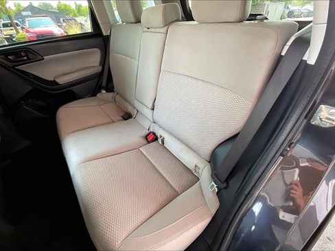 Used 2017 Subaru Forester 2.5i Premium AWD/4WD image 20