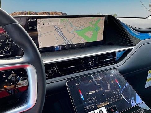 Used 2025 INFINITI QX80 Luxe image 6