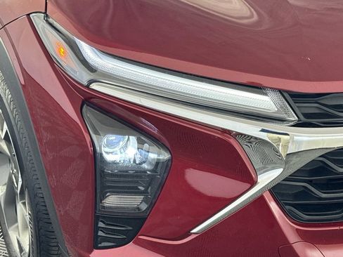 Certified 2024 Chevrolet Trax LT w/ Driver Confidence Package FWD image 50