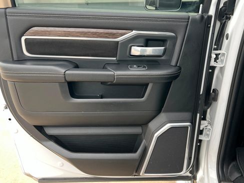 Used 2020 RAM 2500 Laramie image 18