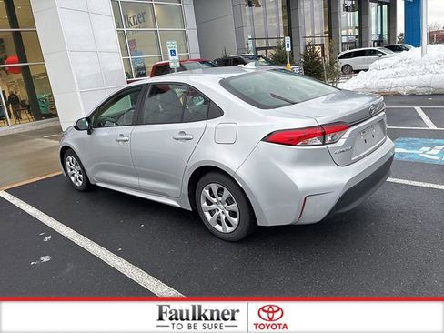 Certified 2024 Toyota Corolla LE image 9