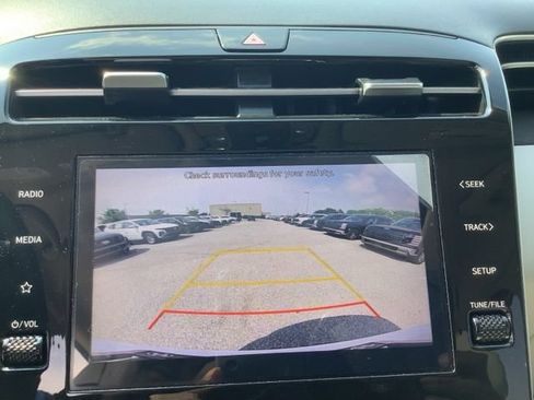 Used 2023 Hyundai Tucson SEL w/ Convenience Package AWD/4WD image 11