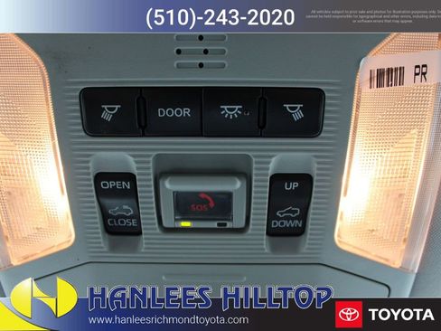 Used 2021 Toyota RAV4 XLE Premium image 27