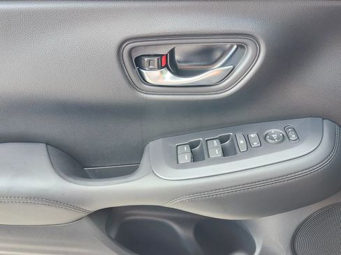 New 2026 Honda HR-V LX image 18