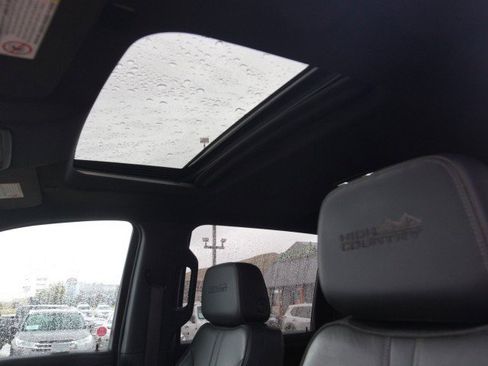 Used 2021 Chevrolet Silverado 3500 High Country w/ Technology Package image 19