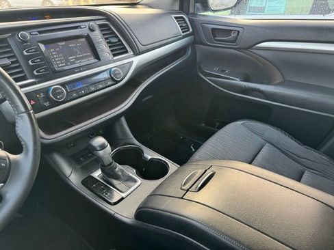 Used 2014 Toyota Highlander Plus image 15