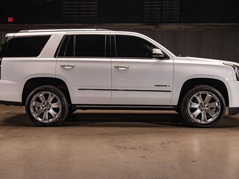 Used 2018 GMC Yukon Denali w/ Open Road Package AWD/4WD image 10