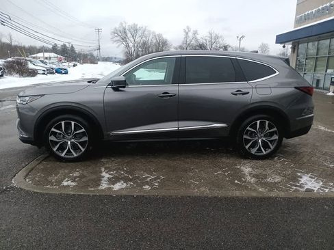 Used 2023 Acura MDX SH-AWD w/ Technology Package image 3