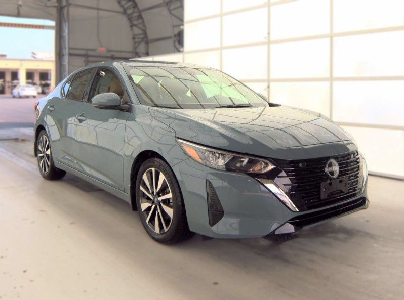 Used 2025 Nissan Sentra SV w/ SV Premium Package FWD image 1