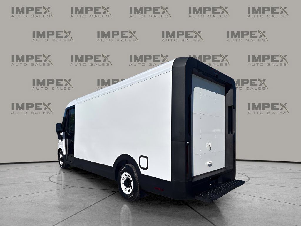 Used 2025 Chevrolet Brightdrop 600 AWD/4WD image 3